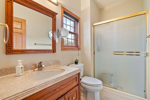 821 Mary Ellen Drive, Crown Point, IN 46307