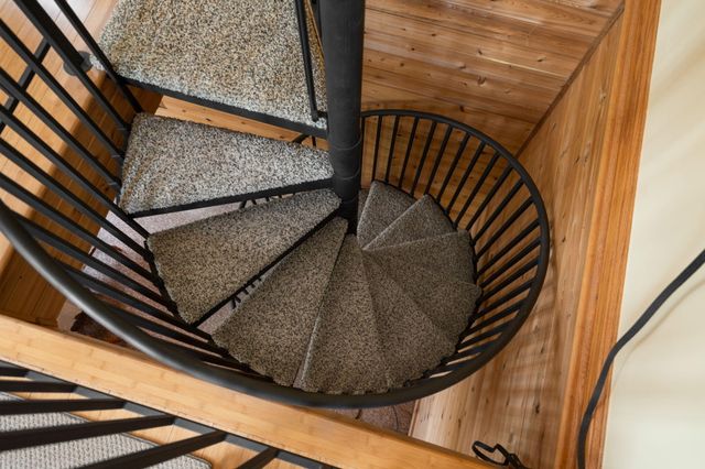 821 Mary Ellen Drive, Crown Point, IN 46307