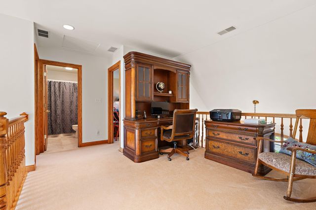 821 Mary Ellen Drive, Crown Point, IN 46307