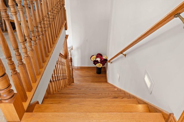 821 Mary Ellen Drive, Crown Point, IN 46307