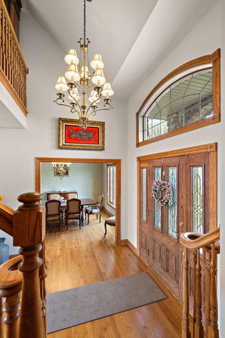821 Mary Ellen Drive, Crown Point, IN 46307