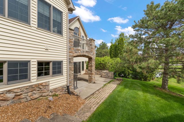 821 Mary Ellen Drive, Crown Point, IN 46307