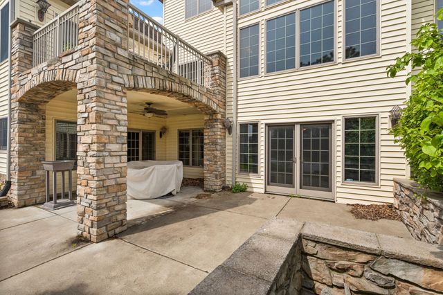 821 Mary Ellen Drive, Crown Point, IN 46307