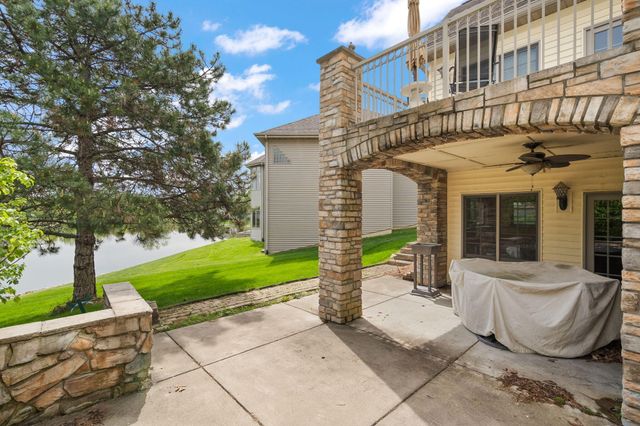 821 Mary Ellen Drive, Crown Point, IN 46307