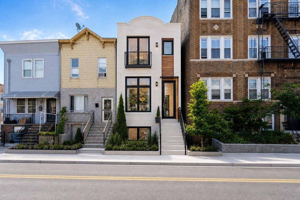 178 TONNELLE AVE, Jc, Journal Square, NJ 07306