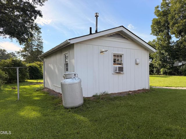 205 Cloverdale Drive, Smithfield, NC 27577