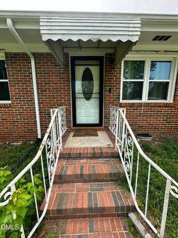 205 Cloverdale Drive, Smithfield, NC 27577