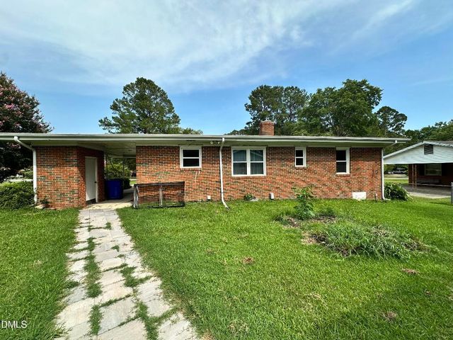 205 Cloverdale Drive, Smithfield, NC 27577