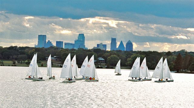 6910 Casa Loma Avenue, Dallas, TX 75214