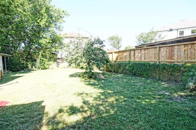 4048 Newshire Drive, Houston, TX 77025