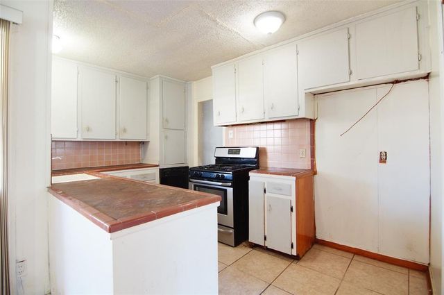 4048 Newshire Drive, Houston, TX 77025