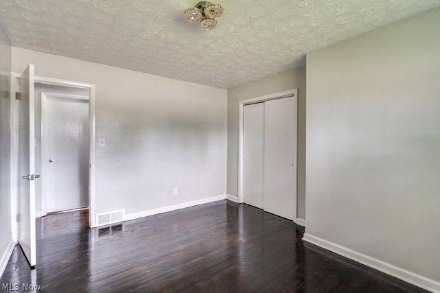 5833 Stumph Road, Parma Heights, OH 44130