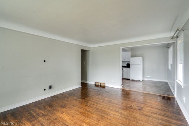 5833 Stumph Road, Parma Heights, OH 44130