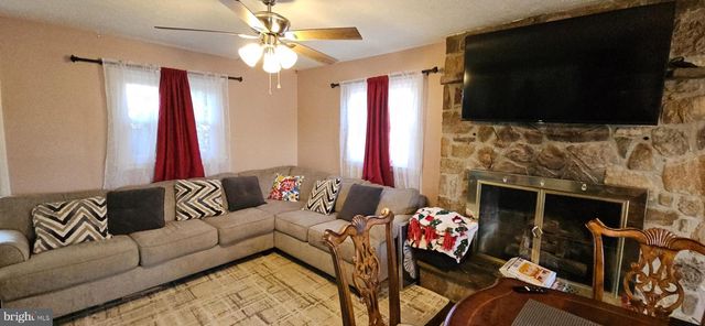 109 MARYLAND DR, Stephens City, VA 22655