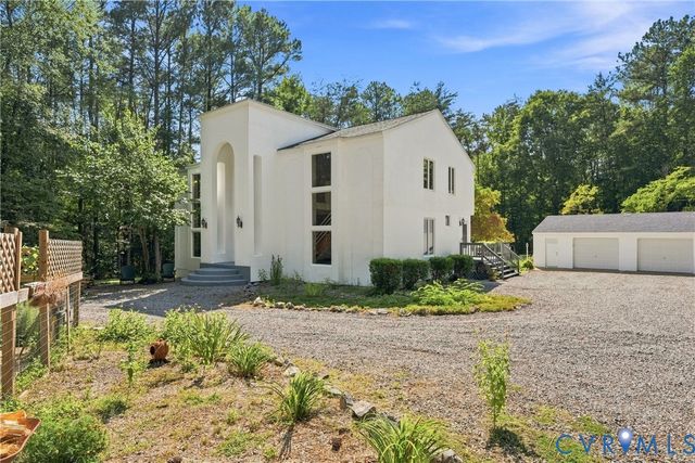 17089 Goshen Rd, Montpelier, VA 23192