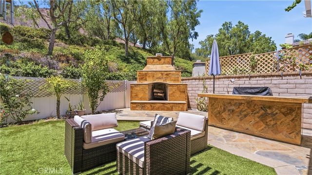 6 Santa Gustavo, Rancho Santa Margarita, CA 92688