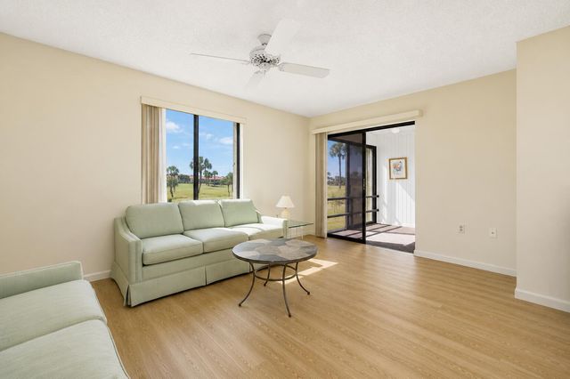 5403 SE Miles Grant Road H-209, Stuart, FL 34997