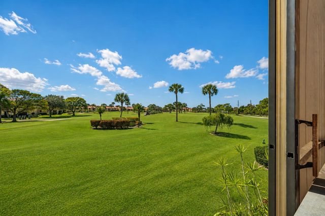 5403 SE Miles Grant Road H-209, Stuart, FL 34997