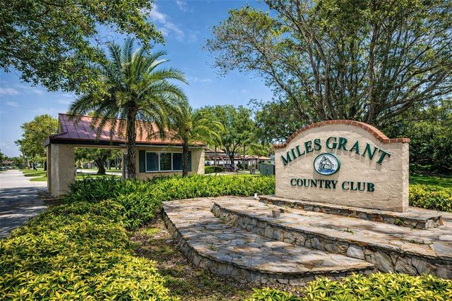 5403 SE Miles Grant Road H-209, Stuart, FL 34997