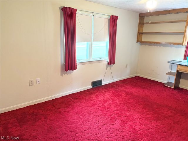612 Briggs, Leavittsburg, OH 44430