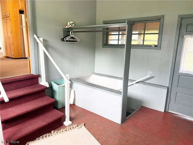 612 Briggs, Leavittsburg, OH 44430