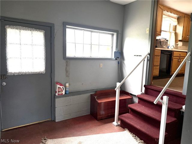 612 Briggs, Leavittsburg, OH 44430