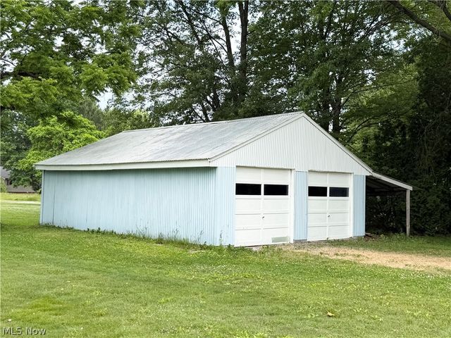 612 Briggs, Leavittsburg, OH 44430
