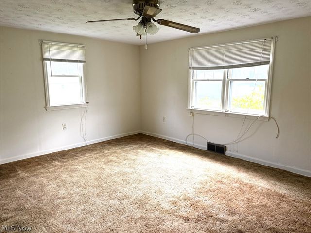 612 Briggs, Leavittsburg, OH 44430