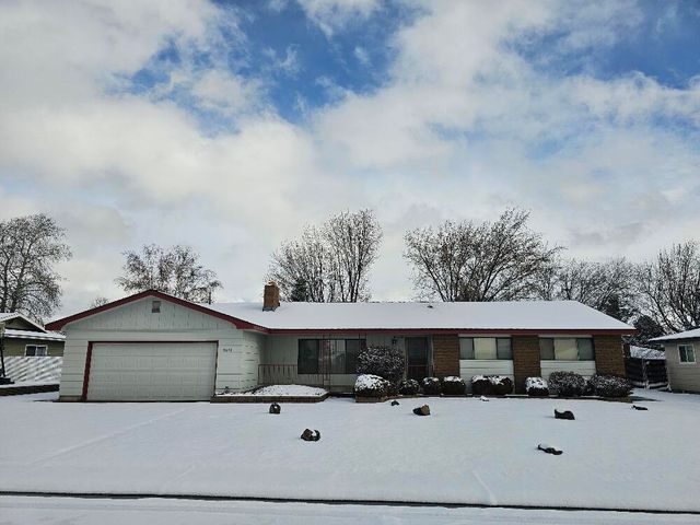 4443 Day Drive, Klamath Falls, OR 97603