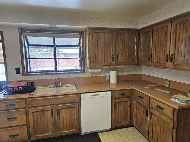 4443 Day Drive, Klamath Falls, OR 97603