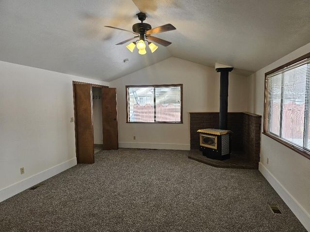 4443 Day Drive, Klamath Falls, OR 97603