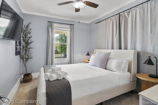 1102 S Wilson Avenue, Royal Oak, MI 48067