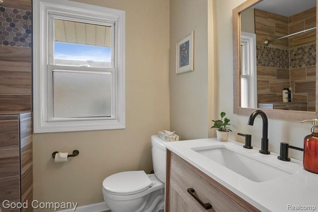 1102 S Wilson Avenue, Royal Oak, MI 48067