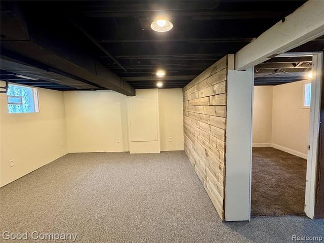 1102 S Wilson Avenue, Royal Oak, MI 48067