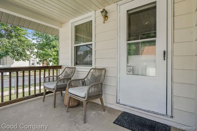 1102 S Wilson Avenue, Royal Oak, MI 48067