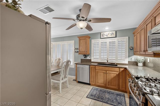 8334 Tribute Lane, Las Vegas, NV 89147