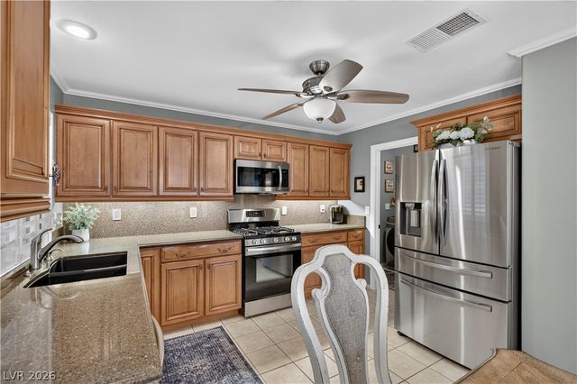 8334 Tribute Lane, Las Vegas, NV 89147
