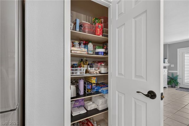 8334 Tribute Lane, Las Vegas, NV 89147