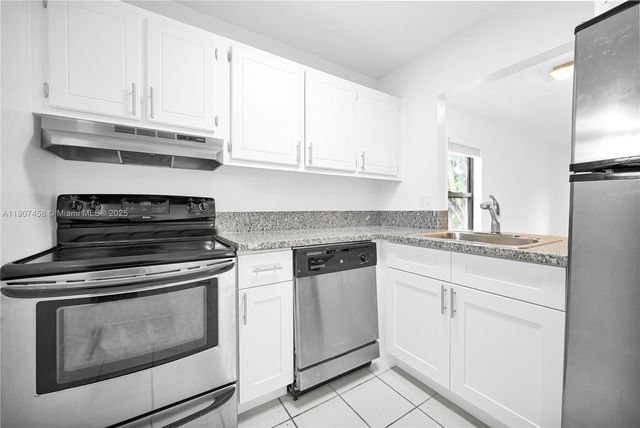 7550 Stirling Rd A106, Davie, FL 33024