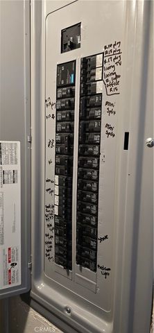 1047 Pacific Avenue, Long Beach, CA 90813