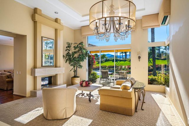 551 Red Arrow Trail, Palm Desert, CA 92211