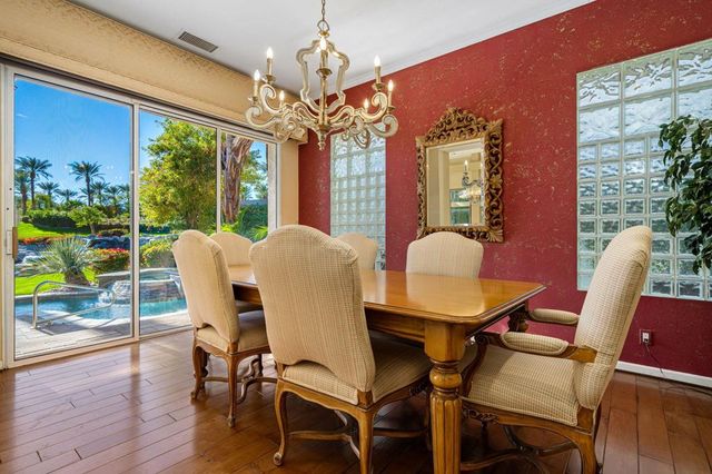 551 Red Arrow Trail, Palm Desert, CA 92211