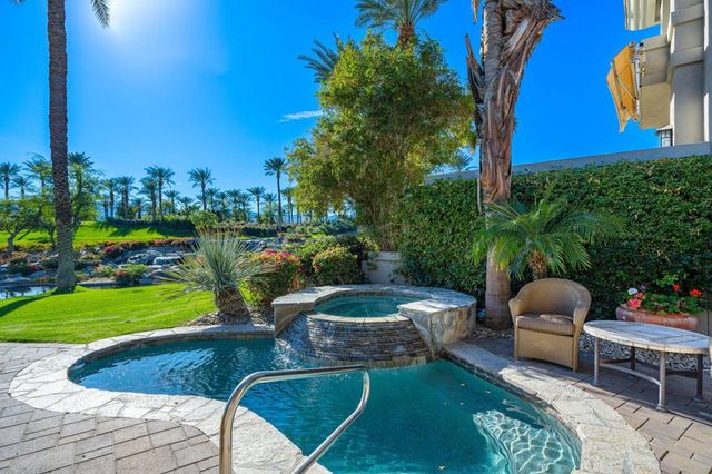 551 Red Arrow Trail, Palm Desert, CA 92211