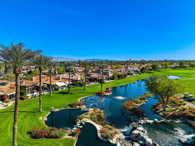 551 Red Arrow Trail, Palm Desert, CA 92211