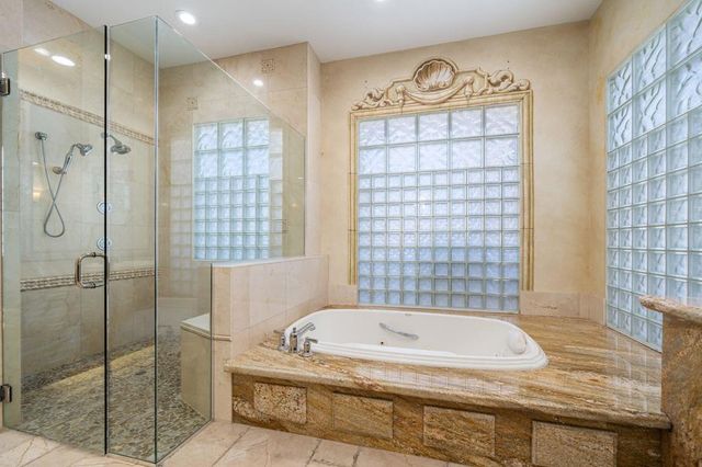 551 Red Arrow Trail, Palm Desert, CA 92211