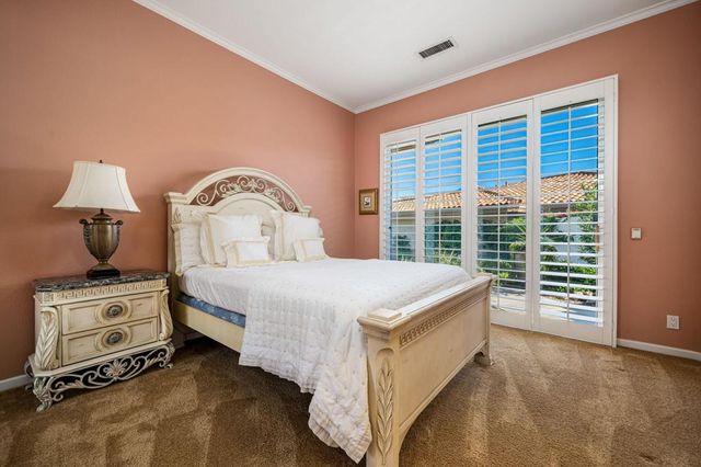 551 Red Arrow Trail, Palm Desert, CA 92211