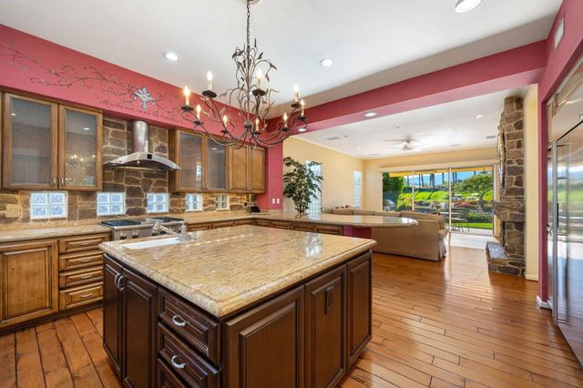 551 Red Arrow Trail, Palm Desert, CA 92211