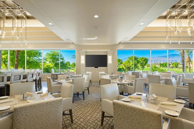 551 Red Arrow Trail, Palm Desert, CA 92211