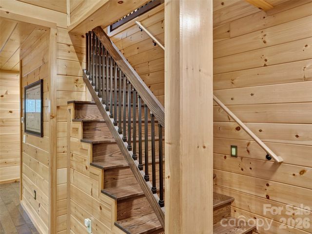 3050 Green River Cove Road, Saluda, NC 28773
