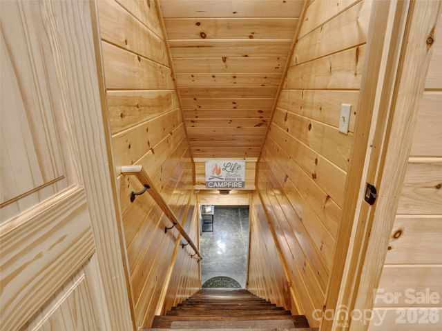 3050 Green River Cove Road, Saluda, NC 28773